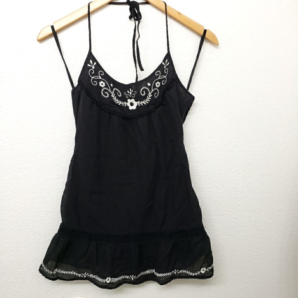 Sweeties Floral Black and White Embroidered Peplum Halter Top Size 4